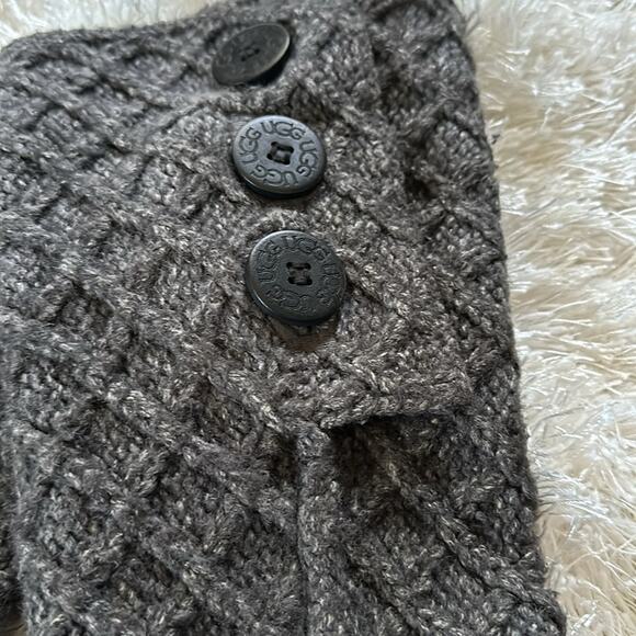 Ugg Latice Cardy Knit Boots Charcoal Gray Warm Wool Buttons Sz 8 Australia - Picture 9 of 9